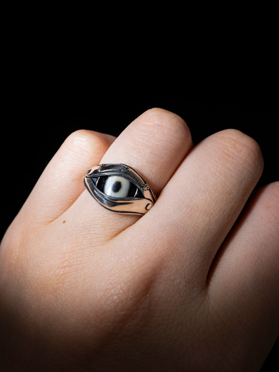 Eye of Protection Dzi Agate & 925 Silver Ring