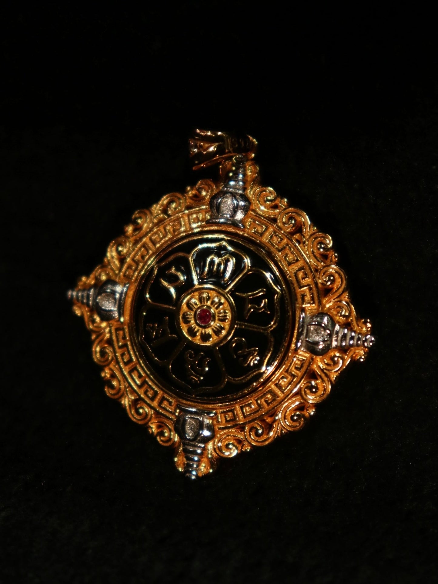 Prosperity Eye Dzi Bead Pendant – Amulet for Good Fortune & Protection