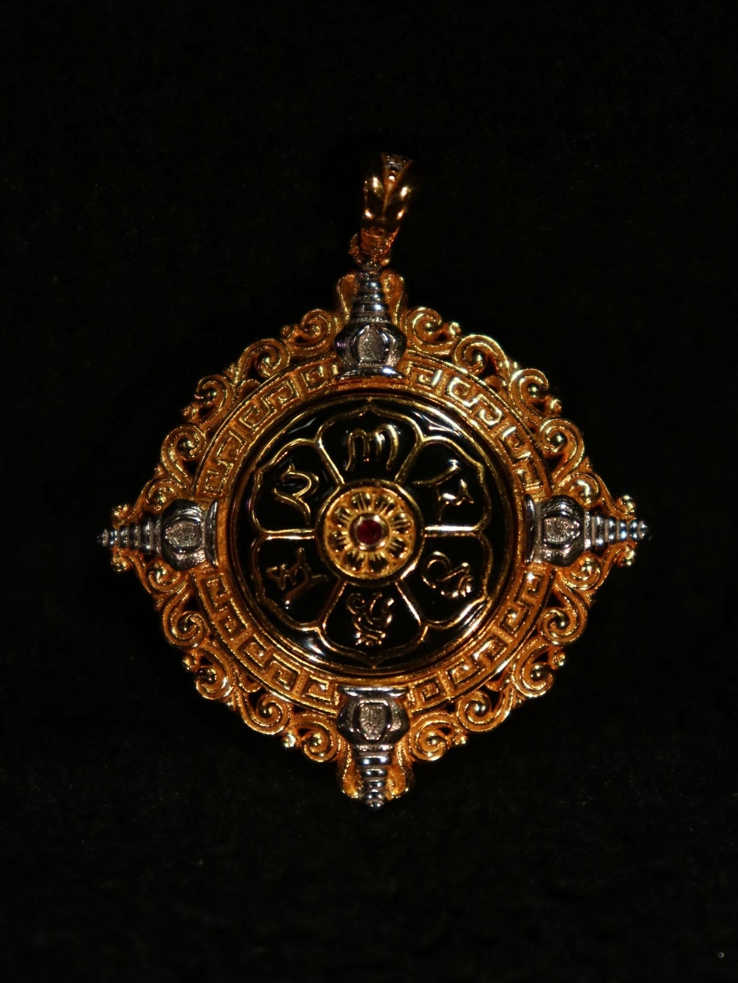 Prosperity Eye Dzi Bead Pendant – Amulet for Good Fortune & Protection