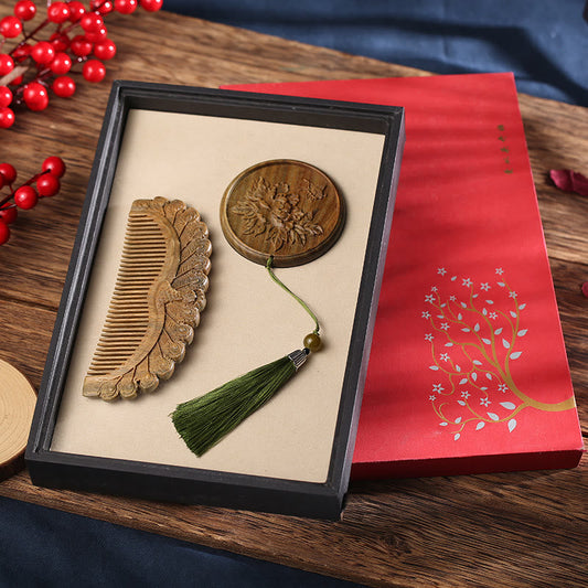 Buddha Stones Natural Green Sandalwood Rosewood Lotus Flower Peacock Butterfly Engraved Soothing Comb